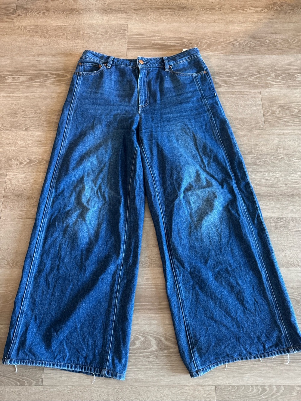 Alice + Olivia High-Rise Cool Jean - Picture 2 of 3